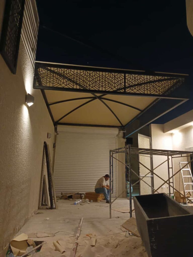 مظلات مظلات